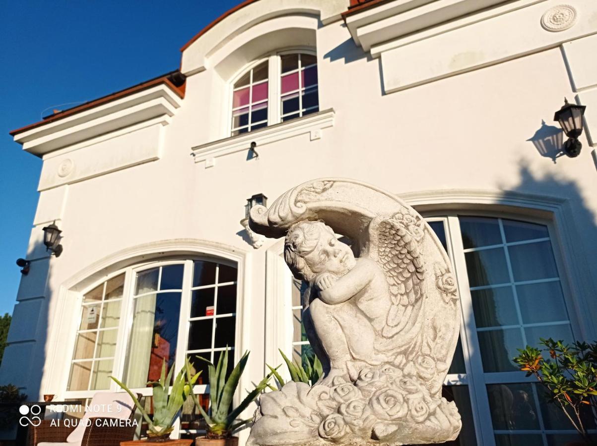 Bed and Breakfast Pensjonat Blekitny Aniol Kiersztanowo Exterior foto