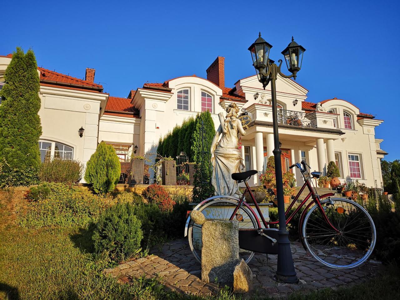 Bed and Breakfast Pensjonat Blekitny Aniol Kiersztanowo Exterior foto