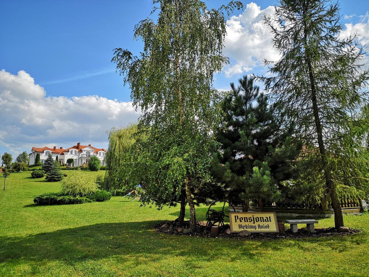 Bed and Breakfast Pensjonat Blekitny Aniol Kiersztanowo Exterior foto